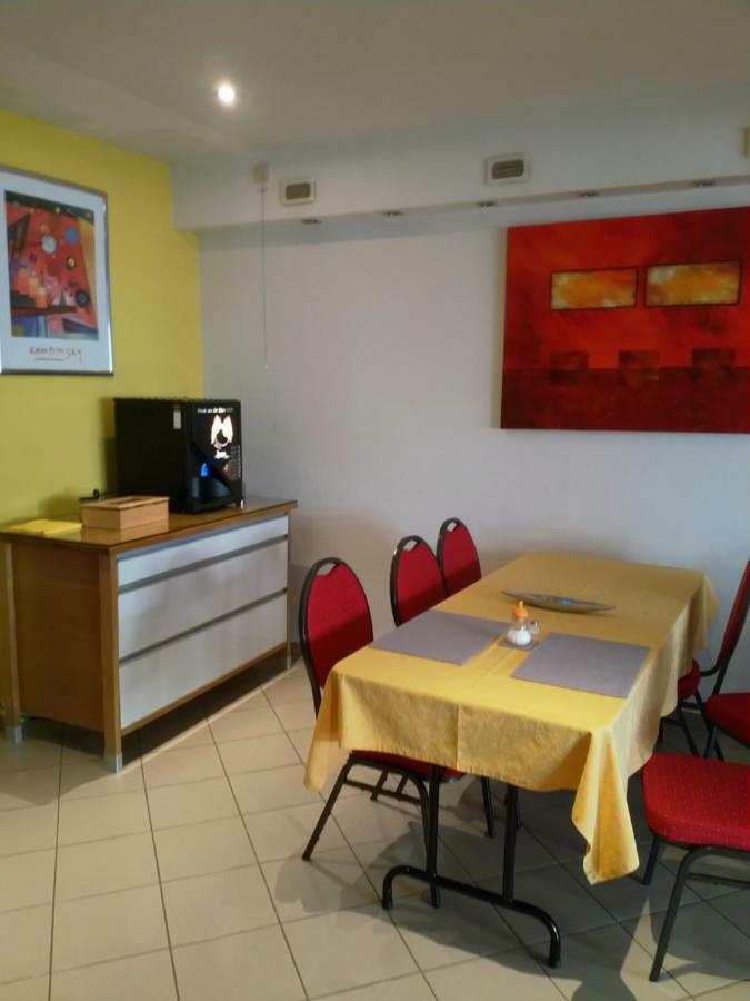 Gastehaus Reuten Bed & Breakfast Ensdorf Ngoại thất bức ảnh