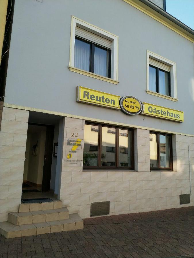 Gastehaus Reuten Bed & Breakfast Ensdorf Ngoại thất bức ảnh